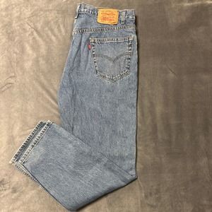 Levi’s 550 jeans / straight leg (relaxed) / medium wash / W36 x L32